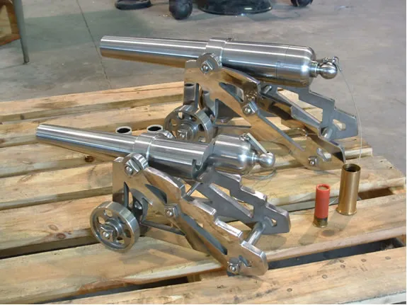 10 gauge and 28MM stainless steel breech loader signal cannons in deck carriages